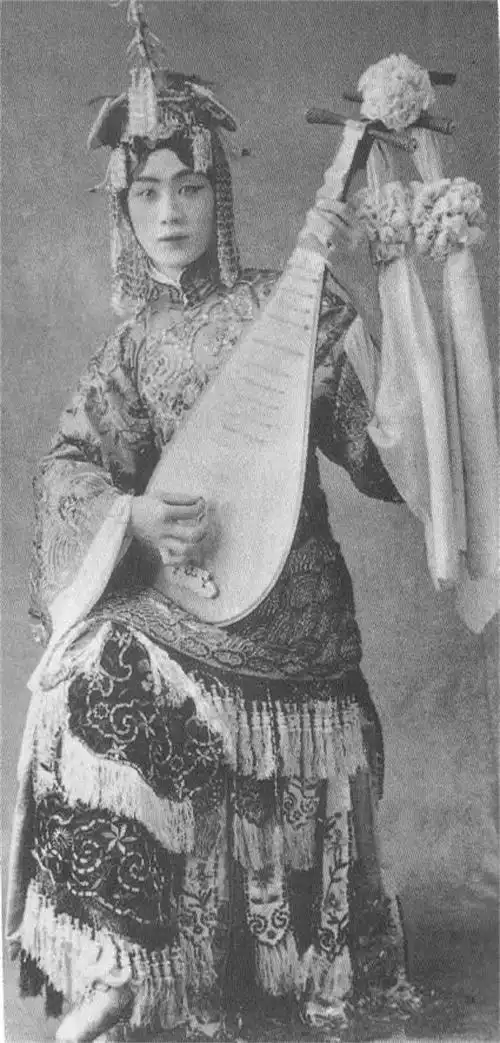 荀慧生图片荀慧生被父亲卖过2次