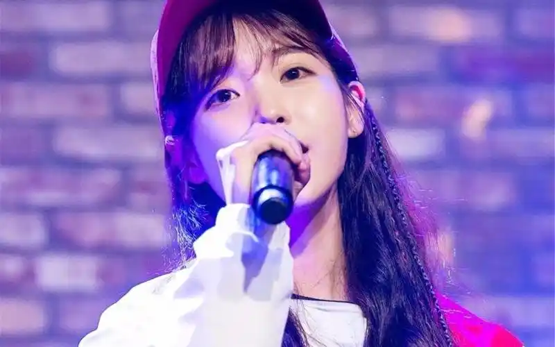 iu李知恩演唱会现场,我算是知道周杰伦为啥老说"iu不错哦"这句话了