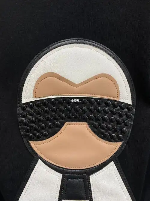 fendi芬迪老佛爷刺绣短袖t恤