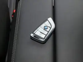 【宝马8系图片对比】宝马8系外观,外观细节,中控,车厢座椅,其他细节