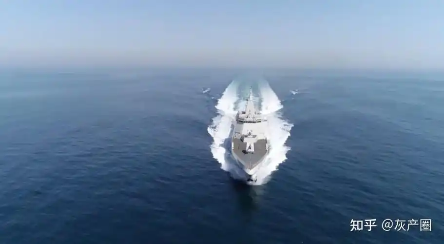 万吨大驱「延安舰」直面外舰挑衅,逼停对方保卫航母,释放了哪些信号?