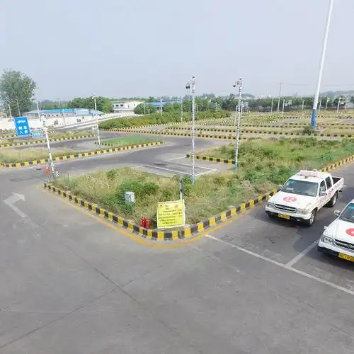 首页 - 驾校环境小型车科目二考场