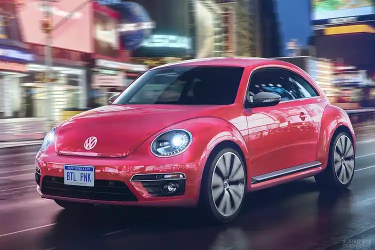 大众甲壳虫红粉佳人版上市售2226万元