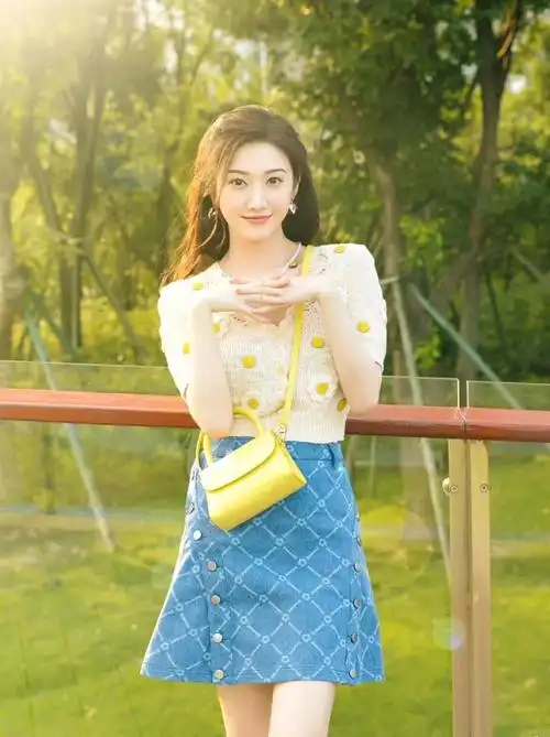 景甜生活照曝光,美的无可救药,单是颜值这块张继科就配不上她 - 知乎