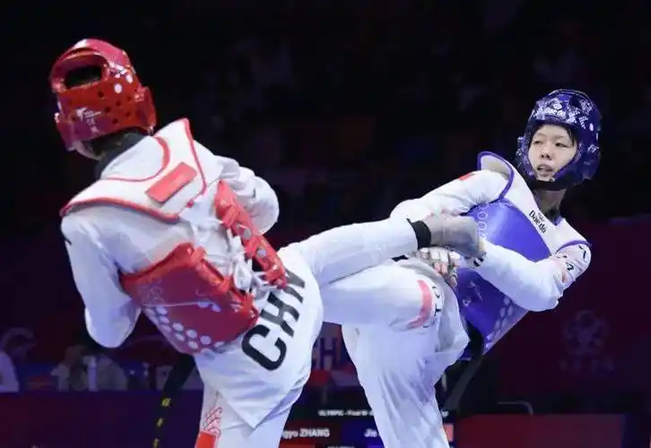 巴中宋洁斩获世跆联比利时公开赛金牌