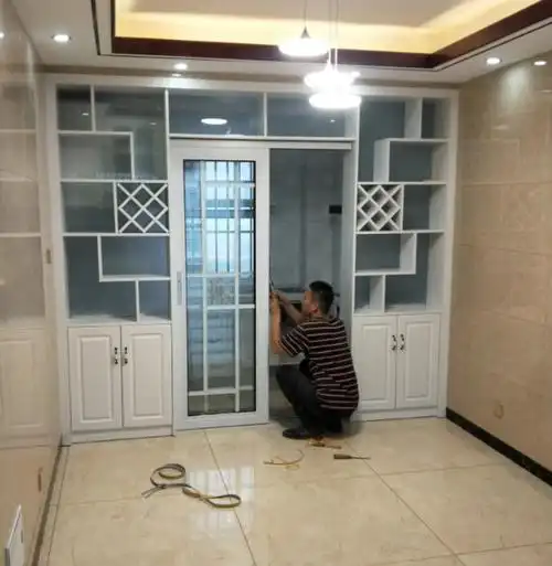 张家界中达装饰公司设计效果图推荐--厨房移门隔断柜