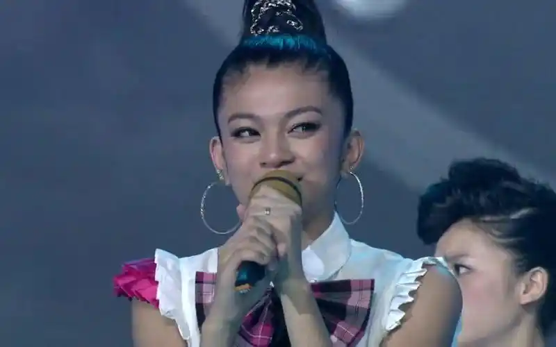 2009快乐女声全国总决赛6进5: b>谈莉娜 /b>淘汰