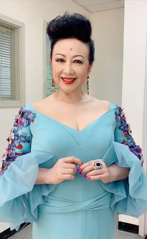 2022年丨薛家燕代言费肖像权授权肖像代言合作广告