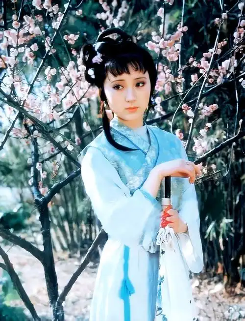 有没有87版林黛玉的高清壁纸可以分享