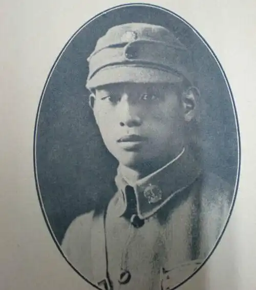 k收起 f         m向左旋转 n向右旋转