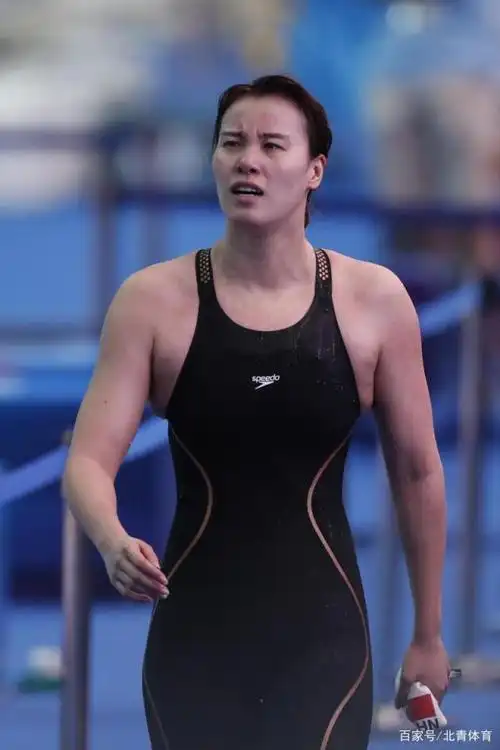 不适合游泳?这只是一句气话,洪荒少女傅园慧的未来仍在泳池中