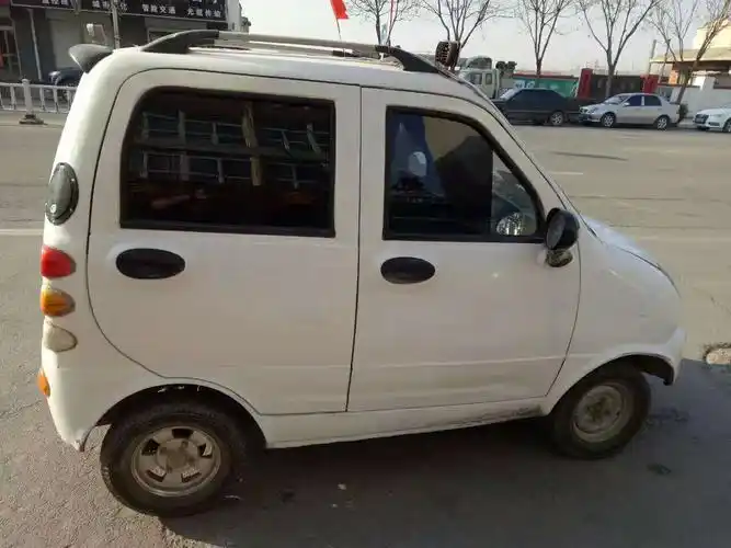 出售四轮小电动车