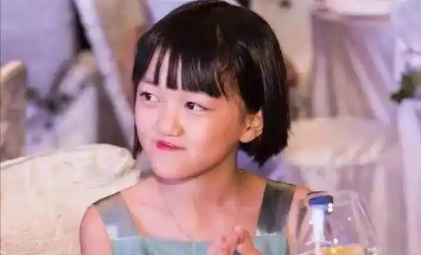 18岁李嫣近照曝光!