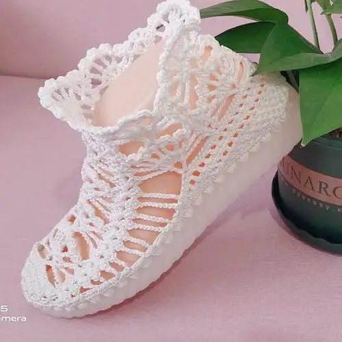 勾鞋子的毛线夏凉空心线钩鞋手工编织凉鞋材料包夏季水晶透明鞋底豆豆