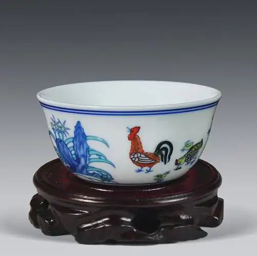 《拍卖纪录款斗彩鸡缸杯》故宫博物院陶瓷修复人复制