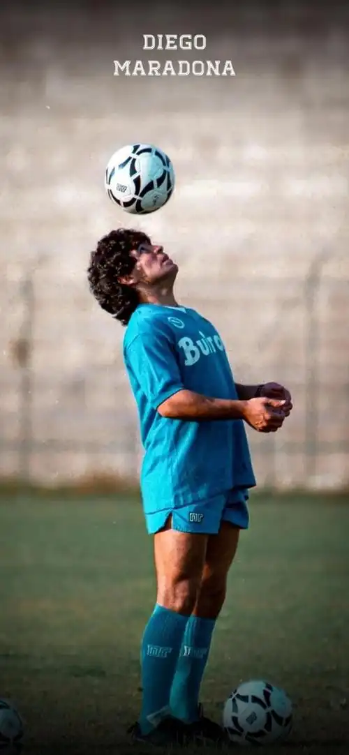 每日足球帅图球王丨马拉多纳手机壁纸精选part5