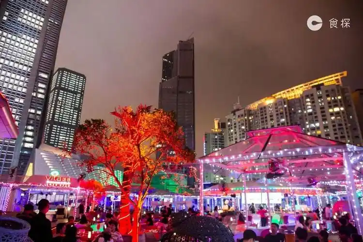 cocopark顶楼的露天音乐花园无敌夜景让人陶醉