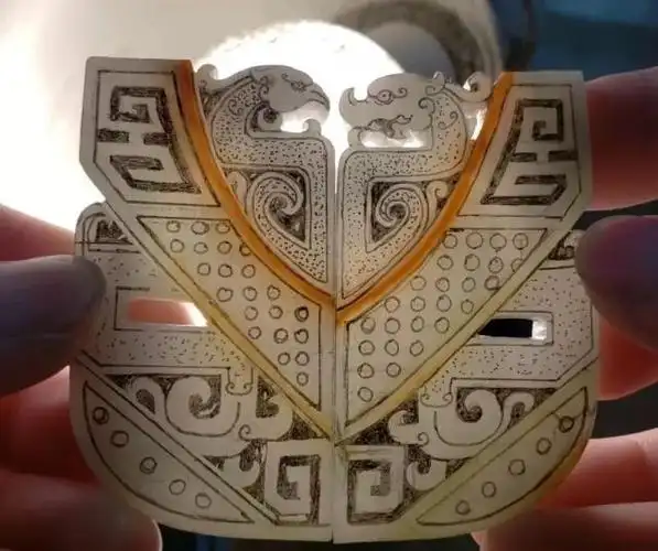 玉雕师挂件仿古作品鉴赏