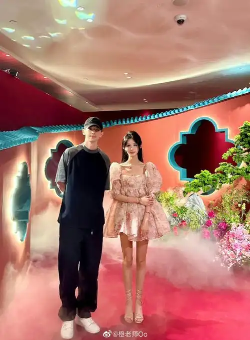 邓伦#照片更清楚,更帅再多来点宝子的图频