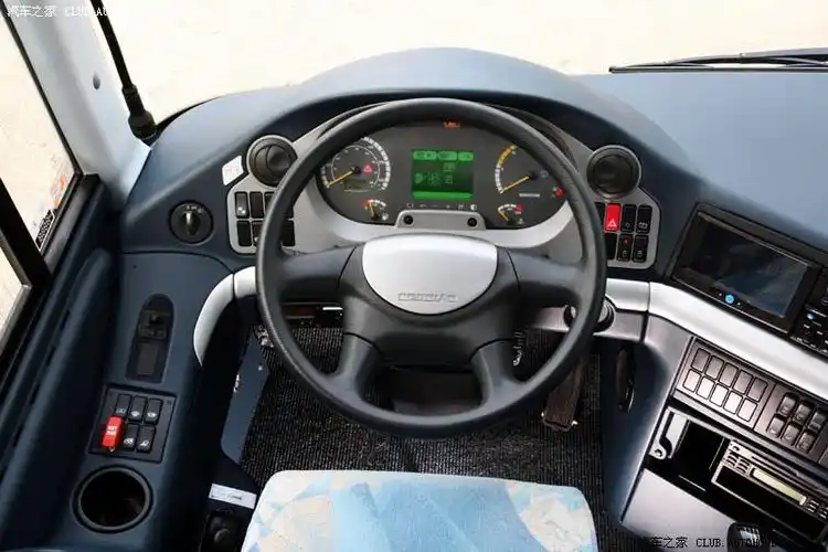 neoplan_tourliner驾驶室