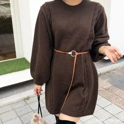 圆环腰带是一种非常常见的服装饰品,可以搭配裙子或外套.