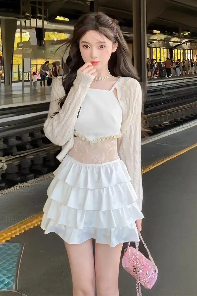 蕾丝连衣裙太纯欲了吧!