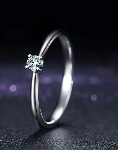 谢瑞麟 18k金钻石经典显大款戒指