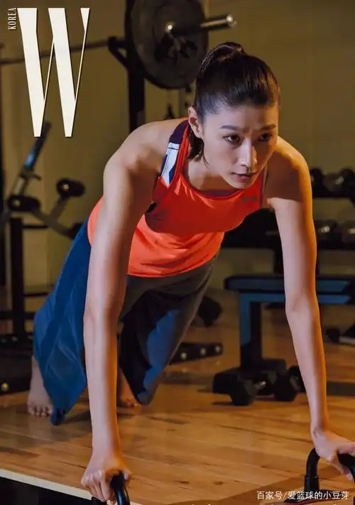 韩国女排当家球星金软景越来越小女人了,深入了解才知道他很美!