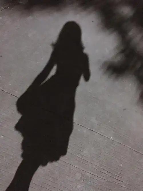 你连影子都那么撩人#三年前的照片98回忆杀啊那时候_圈子-新氧美容