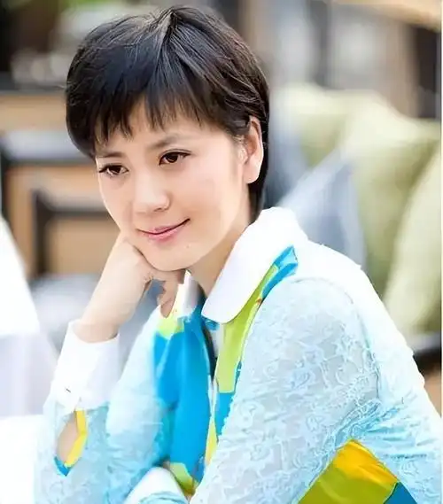 沈冰个人资料:曾经的"央视名嘴",嫁富商后锒铛入狱,如今她后悔过吗?