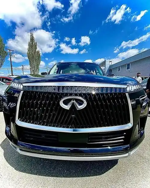 全新英菲尼迪qx80高级豪华造型,尽显尊贵风范!