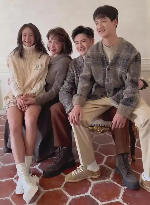 1家4口高颜值田亮15岁女儿变成大美女12岁儿子身高达1米7