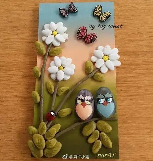 一组创意十足的石头花装饰画