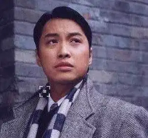 并且获得冠军出道不过因为做过武师,所以谭耀文出演了很多的电视剧