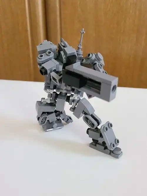 超赞的乐高可动机甲骨架