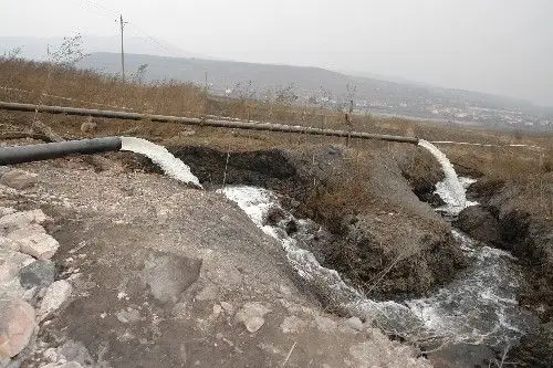 黑龙江鸡西建宝煤矿"2·28"透水事故救援工作紧张进行(组图)-新闻频道