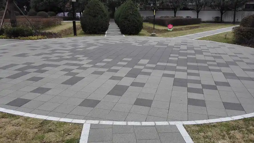 孔梯度透水陶瓷铺路砖不仅属于废物再利用的新型环保生态建筑材料