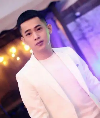 快手mc吴迪短发发型 快手mc吴迪现在的最新发型