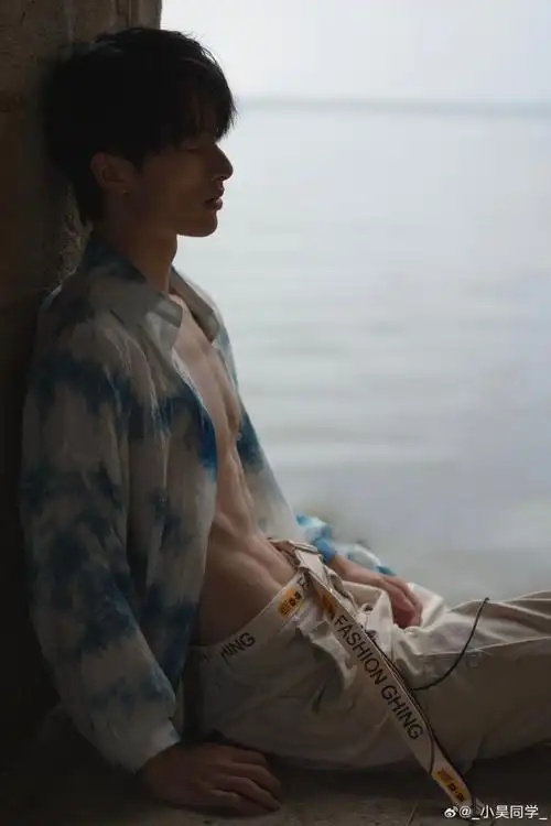 帅哥##颜值##小鲜肉##腹肌