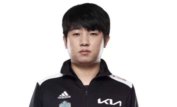 dk khan:退役后可能会从事lol相关工作