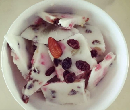 一份炒酸奶8元,一袋酸奶才3元,别傻了,还是自己在家做吧