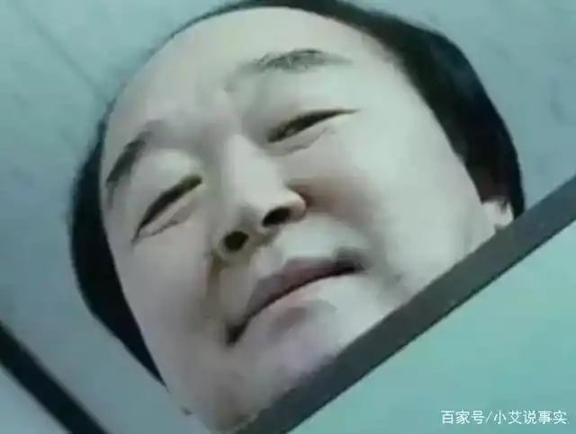 "笑里藏刀",也就是说并不是所有的微笑都是和善的,有一些微笑的表情会