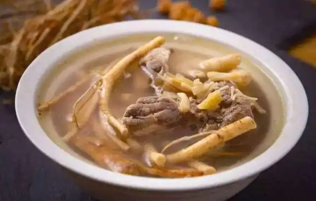 养生汤分享:五指毛桃猪骨汤,排骨炖玉米,营养猪肉汤的简单做法