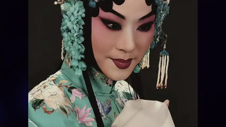 程砚秋【锁麟囊】选段