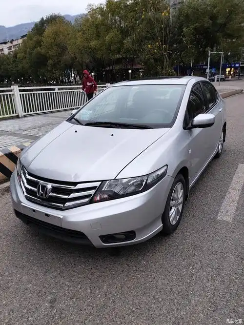 点击:>1|回复:>0锋范/锋范经典论坛>出2014年4月上牌本田锋范,6.