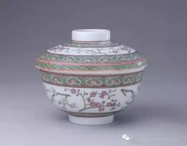 不同时代的粉彩瓷器特点不一样,不妨了解了解_乾隆_雍正_纹饰