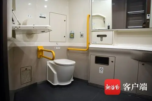 晓峰近距离 | "蓝暖男"复兴号动车组在三亚"体检",内部曝光!