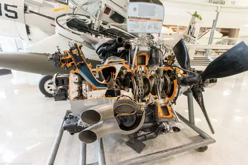 带你看美军机航空发动机的内部工业机械之美