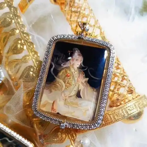 泰国佛牌 阿赞莫 一期妖皇 佛牌 佛牌批发 量大可定制外壳 跑庙