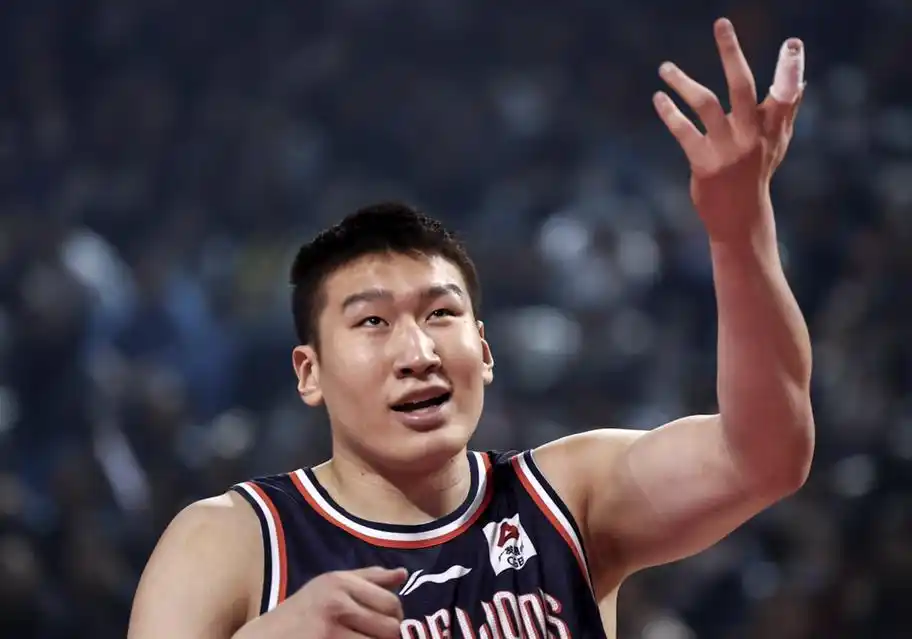 断臂求生,给未来以可能!广州交易李炎哲,cba球队困境中自救